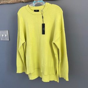 TAHARI Kiwi Green Sweater